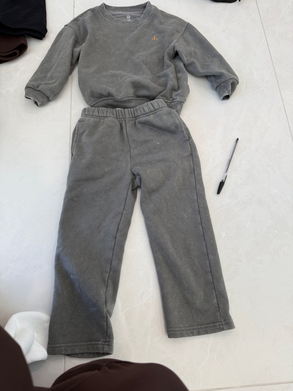 GAP Kids Gray Sweatshirt & Jogger Set - Charcoal Cozy Duo
